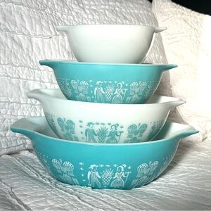 Vintage Pyrex Amish Butterprint set 4 Cinderella Nesting Mixing Bowls Ovenware